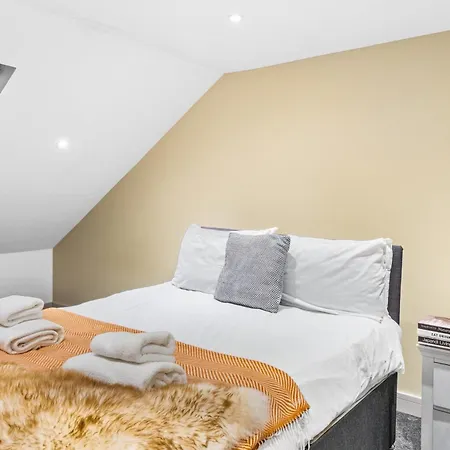 Stoke Manor Luxury 6 Bedroom By Altoluxoexperience Short Lets & Serviced With Free Wifi & Parking * Μπρίστολ