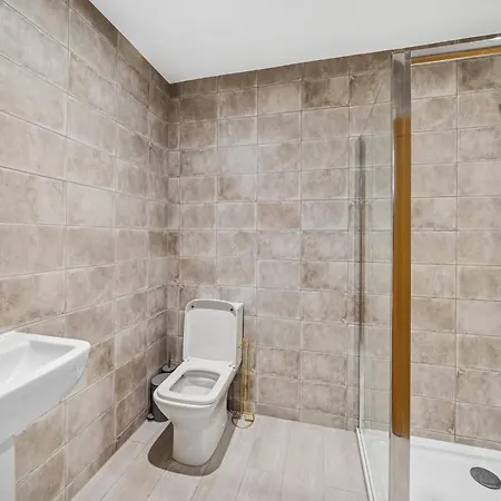 Stoke Manor Luxury 6 Bedroom By Altoluxoexperience Short Lets & Serviced With Free Wifi & Parking Σπίτι διακοπών Μπρίστολ