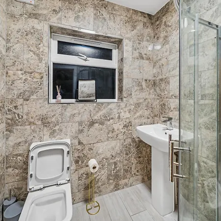 Stoke Manor Luxury 6 Bedroom By Altoluxoexperience Short Lets & Serviced With Free Wifi & Parking * Μπρίστολ